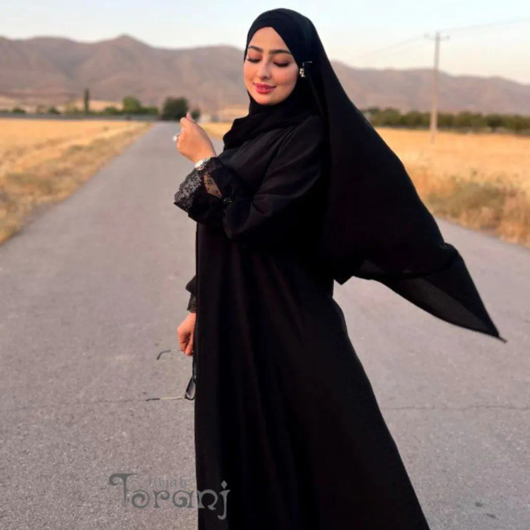 عبای آوینا
