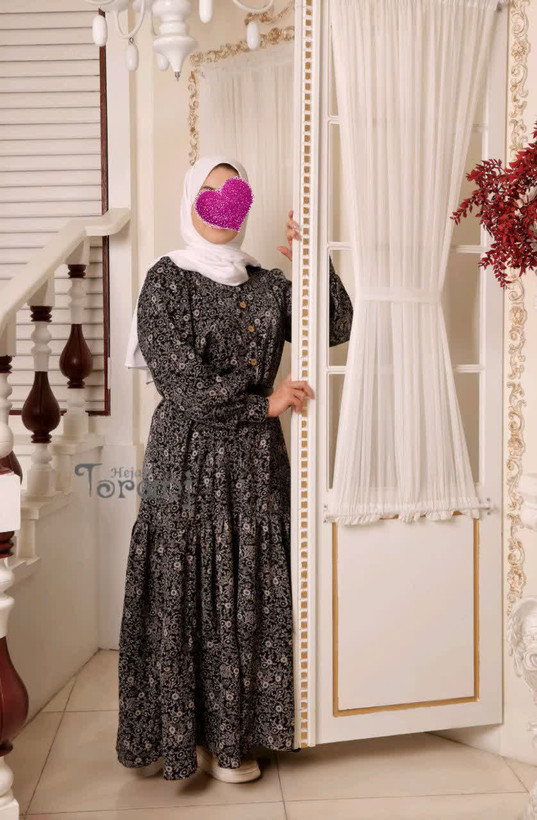 پیراهن ساحلی نیلا